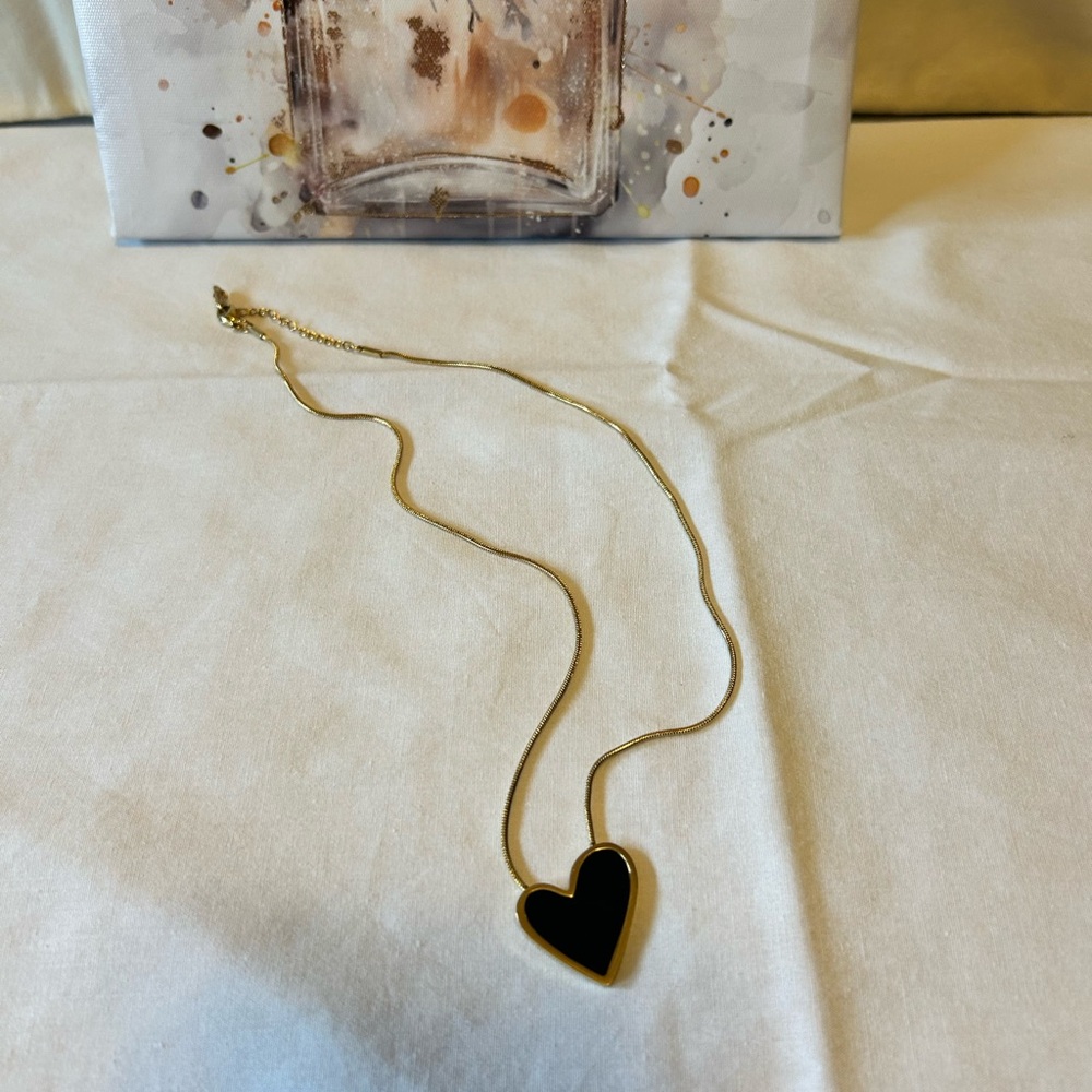 Gold Heart Pendant Necklace